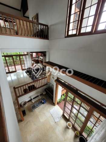 Jual Segera Rumah 4 KT 4 KM di Cipaku, Bandung Jual Segera Rumah 4 KT 4 KM di Cipaku, Bandung