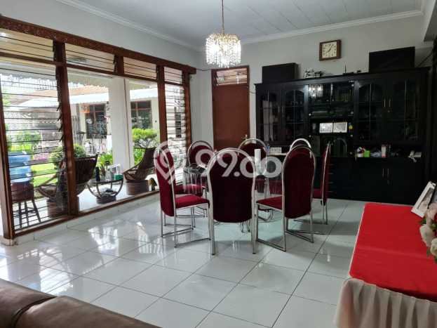 Ready to Use! Premium House LT 638m2 Desain Modern di Cicadas Ready to Use! Premium House LT 638m2 Desain Modern di Cicadas