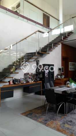 Ready to Use! Premium House LT 585m2 Desain Elegan di Setiabudi Ready to Use! Premium House LT 585m2 Desain Elegan di Setiabudi
