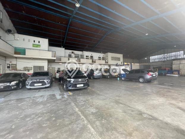 LOKASI STRATEGIS! Komersial Kawasan Soekarno Hatta, Luas 1370m², Area Bisnis LOKASI STRATEGIS! Komersial Kawasan Soekarno Hatta, Luas 1370m², Area Bisnis