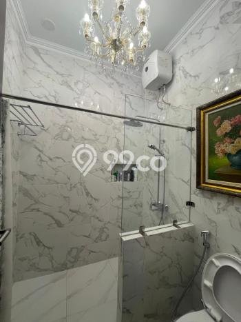 Hunian Elit LB 400m2 Siap Pakai Desain Elegan di Kota Baru Parahyangan, Bandung Hunian Elit LB 400m2 Siap Pakai Desain Elegan di Kota Baru Parahyangan, Bandung