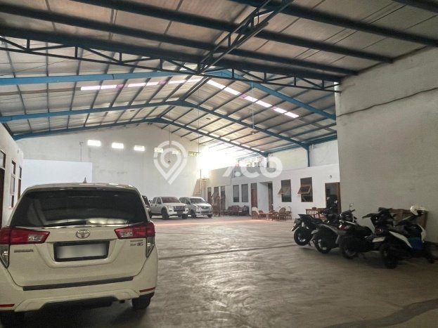 Unit Gudang Dijual di Bandung LT 700m2 & LB 600m2 Unit Gudang Dijual di Bandung LT 700m2 & LB 600m2