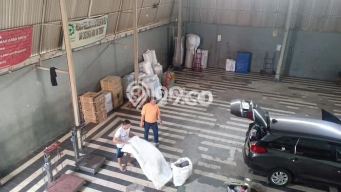 Gudang Dijual di Jakarta Barat LT 895m2 & LB 1000m2 Lokasi Terbaik! Gudang Dijual di Jakarta Barat LT 895m2 & LB 1000m2 Lokasi Terbaik!