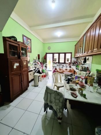 Hunian Berkelas 11 KT 5 KM di Kompleks Perumahan Tanjung Duren, Jakarta Barat Hunian Berkelas 11 KT 5 KM di Kompleks Perumahan Tanjung Duren, Jakarta Barat