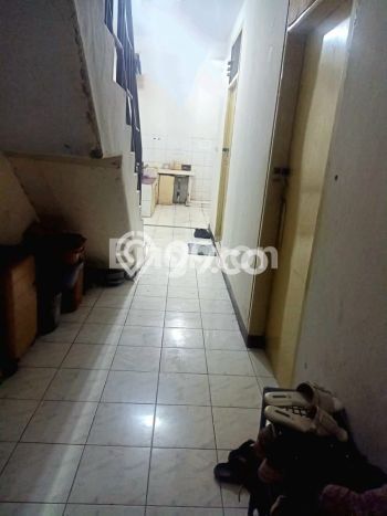 Unit Komersial Dijual di Jakarta Barat LT 75m2 & LB 120m2 Unit Komersial Dijual di Jakarta Barat LT 75m2 & LB 120m2
