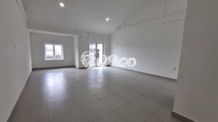 HARGA SPESIAL! Rumah Modern area Tanjung Duren, Jakarta Barat, LT 78m² Bangunan 165m² BISA KPR! HARGA SPESIAL! Rumah Modern area Tanjung Duren, Jakarta Barat, LT 78m² Bangunan 165m² BISA KPR!