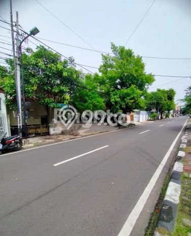 Rumah Mewah LB 100m2 Siap Pakai Desain Elegan di Tanjung Duren, Jakarta Barat Rumah Mewah LB 100m2 Siap Pakai Desain Elegan di Tanjung Duren, Jakarta Barat