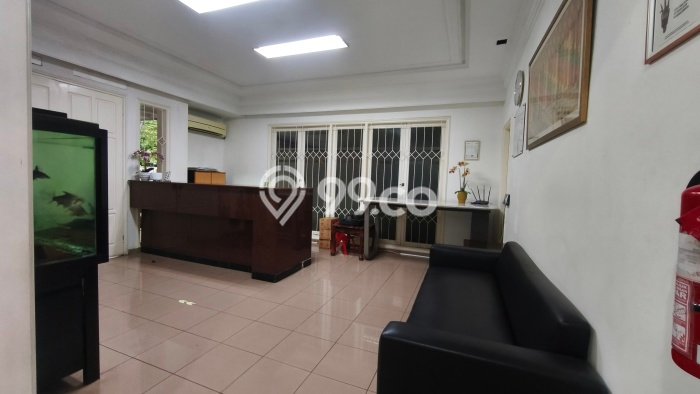 Kantor Bagus Dijual LB 1900m2 Lokasi Strategis Jakarta Selatan Area Cocok untuk Berbisnis Kantor Bagus Dijual LB 1900m2 Lokasi Strategis Jakarta Selatan Area Cocok untuk Berbisnis