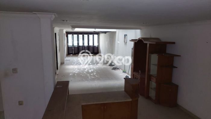 For Sale! Luxury House LT 162m2 Desain Modern di Pluit For Sale! Luxury House LT 162m2 Desain Modern di Pluit
