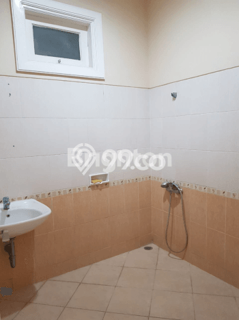 Rumah Luxury Modern Tanpa Renovasi di Wisata Bukit Mas Surabaya Rumah Luxury Modern Tanpa Renovasi di Wisata Bukit Mas Surabaya
