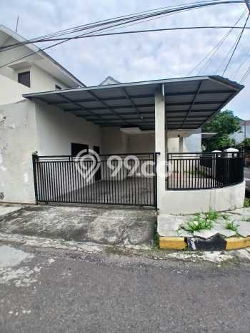 Properti Nyaman 3 KT Luas Tanah 172m2m² di Taman, Sidoarjo Properti Nyaman 3 KT Luas Tanah 172m2m² di Taman, Sidoarjo