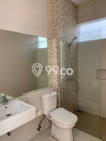 Rumah Luxury Modern Siap Huni di Citraland Surabaya Rumah Luxury Modern Siap Huni di Citraland Surabaya