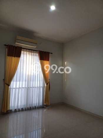 Siap Huni Rumah Mewah 4 Kamar di Wiyung Dekat ke Mana Saja Siap Huni Rumah Mewah 4 Kamar di Wiyung Dekat ke Mana Saja