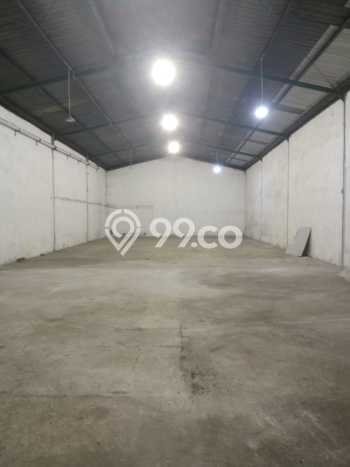 Gudang Dijual di Prime Area Surabaya Luas 462m2 Gudang Dijual di Prime Area Surabaya Luas 462m2
