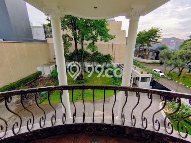 Hunian Eksklusif Dijual LT 1052m2 di Kelapa Gading, Jakarta Utara Hunian Eksklusif Dijual LT 1052m2 di Kelapa Gading, Jakarta Utara