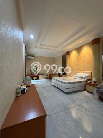 Siap Huni Hunian Elit 5 Kamar di Kelapa Gading Dekat ke Mana Saja Siap Huni Hunian Elit 5 Kamar di Kelapa Gading Dekat ke Mana Saja