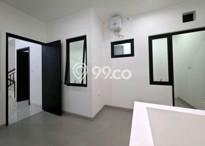 Rumah Eksklusif Siap Huni LT 120m2 di Kelapa Gading, Jakarta Utara Rumah Eksklusif Siap Huni LT 120m2 di Kelapa Gading, Jakarta Utara
