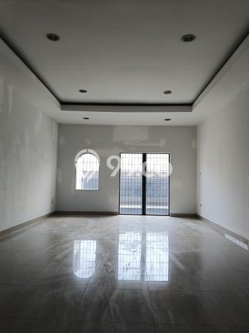 Ruko untuk disewa di Kelapa Gading punya LT 76m2 & LB 200m2 harga sewa kompetitif Ruko untuk disewa di Kelapa Gading punya LT 76m2 & LB 200m2 harga sewa kompetitif