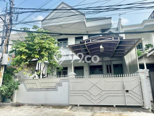 Dijual Rumah Luas Megah Dengan View Eksklusif di Pulomas, Jakarta Timur Dijual Rumah Luas Megah Dengan View Eksklusif di Pulomas, Jakarta Timur