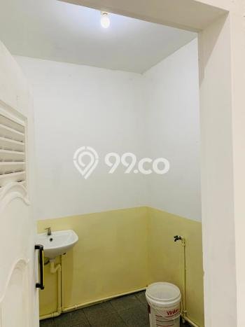 AREA KOMERSIAL! Ruko Disewakan di Kelapa Gading, Luas 100m2m², Jalan Strategis, Siap Bisnis AREA KOMERSIAL! Ruko Disewakan di Kelapa Gading, Luas 100m2m², Jalan Strategis, Siap Bisnis