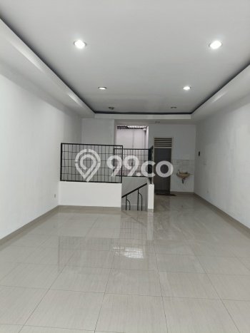 Ruko untuk disewa di Kelapa Gading punya LT 76m2 & LB 200m2 harga sewa kompetitif Ruko untuk disewa di Kelapa Gading punya LT 76m2 & LB 200m2 harga sewa kompetitif