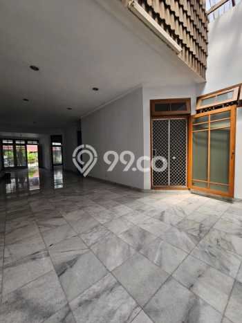 Rumah Elit LB 139m2 Siap Huni Desain Elegan di Pondok Indah, Jakarta Selatan Rumah Elit LB 139m2 Siap Huni Desain Elegan di Pondok Indah, Jakarta Selatan