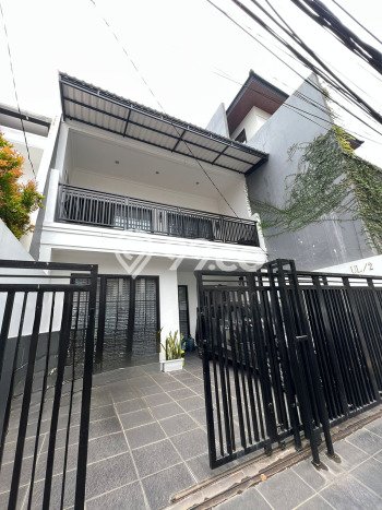 Jual Rumah Luas Elegan Dengan View Cantik di Pondok Indah, Jakarta Selatan Jual Rumah Luas Elegan Dengan View Cantik di Pondok Indah, Jakarta Selatan