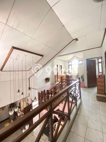 Rumah Luxury Modern Siap Huni di Lebak Bulus Jakarta Selatan Rumah Luxury Modern Siap Huni di Lebak Bulus Jakarta Selatan