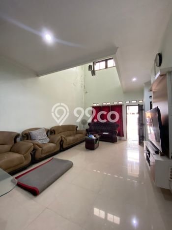 Dijual Cepat Rumah Bagus Siap Huni LB 170m2 di Ciracas, Jakarta Timur Dijual Cepat Rumah Bagus Siap Huni LB 170m2 di Ciracas, Jakarta Timur
