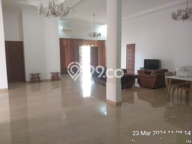Rumah Elit Akses Mudah di Jakarta Timur Rumah Elit Akses Mudah di Jakarta Timur