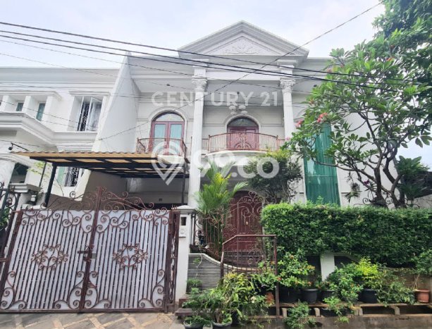 Rumah Luxury Modern Tanpa Renovasi di Rawamangun Jakarta Timur Rumah Luxury Modern Tanpa Renovasi di Rawamangun Jakarta Timur