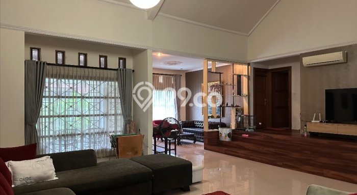 Rumah Luxury Modern Siap Huni di Kemang Jakarta Selatan Rumah Luxury Modern Siap Huni di Kemang Jakarta Selatan
