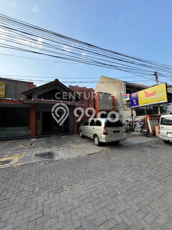 Rumah Elit Modern Tanpa Renovasi di Miroto Semarang Rumah Elit Modern Tanpa Renovasi di Miroto Semarang