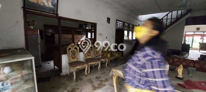 Dijual Rumah Mewah Elegan Dengan View Cantik di Pulomas, Jakarta Timur Dijual Rumah Mewah Elegan Dengan View Cantik di Pulomas, Jakarta Timur