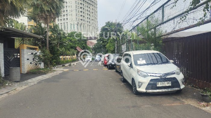 Tanah Dijual Lokasi Strategis di Jakarta Selatan dengan Luas 636m2 Tanah Dijual Lokasi Strategis di Jakarta Selatan dengan Luas 636m2