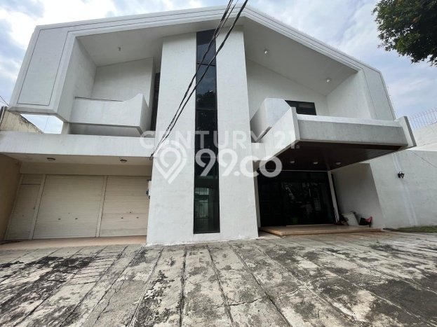 Rumah Mewah LB 950m2 Siap Huni Desain Elegan di Bangka, Jakarta Selatan Rumah Mewah LB 950m2 Siap Huni Desain Elegan di Bangka, Jakarta Selatan