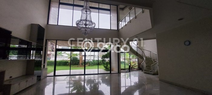 Disewakan! Rumah 7 Kamar Tidur &
4 Kamar Mandi di Permata Hijau, Jakarta Selatan Disewakan! Rumah 7 Kamar Tidur &
4 Kamar Mandi di Permata Hijau, Jakarta Selatan