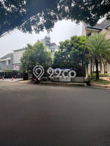 Rumah Mewah Siap Huni LT 334m2 di Kebayoran Baru, Jakarta Selatan Rumah Mewah Siap Huni LT 334m2 di Kebayoran Baru, Jakarta Selatan