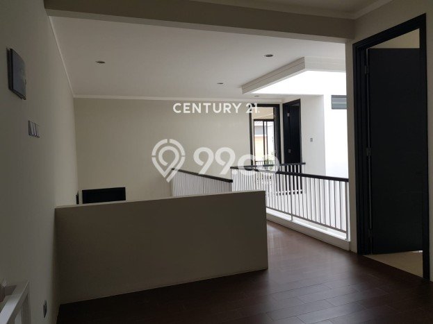 Hunian Elit LB 249m2 Siap Huni Desain Elegan di Sektor 7-Bintaro, Tangerang Selatan Hunian Elit LB 249m2 Siap Huni Desain Elegan di Sektor 7-Bintaro, Tangerang Selatan