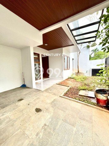 Disewakan! Rumah 4 Kamar Tidur &
3 Kamar Mandi di Pondok Indah, Jakarta Selatan Disewakan! Rumah 4 Kamar Tidur &
3 Kamar Mandi di Pondok Indah, Jakarta Selatan