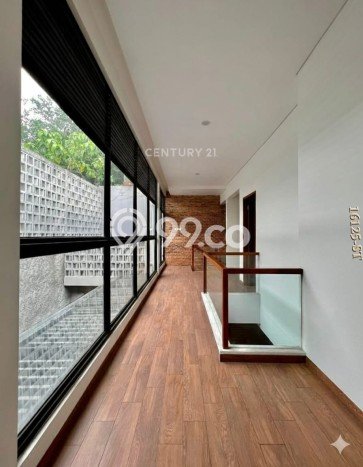 Hunian Elit LB 250m2 Siap Huni Desain Elegan di Lebak Bulus, Jakarta Selatan Hunian Elit LB 250m2 Siap Huni Desain Elegan di Lebak Bulus, Jakarta Selatan