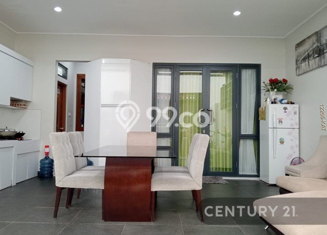 Rumah Strategis Modern Lb 115m2 di Serpong, Tangerang Selatan Rumah Strategis Modern Lb 115m2 di Serpong, Tangerang Selatan