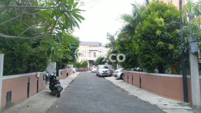 Hunian Mewah LB 170m2 Siap Huni Desain Elegan di Kebagusan, Jakarta Selatan Hunian Mewah LB 170m2 Siap Huni Desain Elegan di Kebagusan, Jakarta Selatan