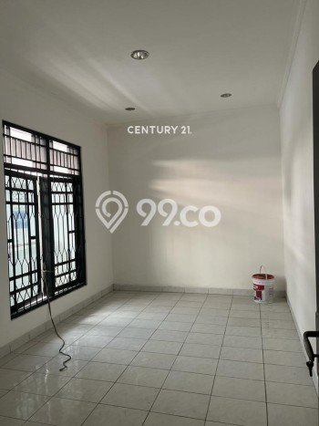 Jual Rumah Bagus Siap Huni LB 450m2 di Ciputat, Tangerang Selatan Jual Rumah Bagus Siap Huni LB 450m2 di Ciputat, Tangerang Selatan