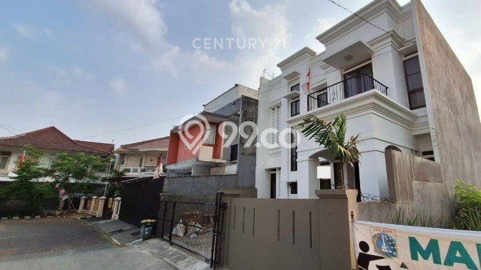 Hunian Mewah LB 206m2 Siap Huni Desain Elegan di Lebak Bulus, Jakarta Selatan Hunian Mewah LB 206m2 Siap Huni Desain Elegan di Lebak Bulus, Jakarta Selatan