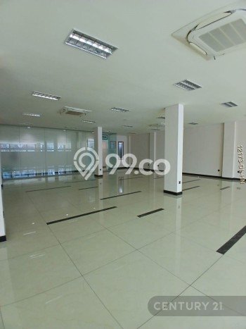 Area Ramai! Kantor Dijual di Kebayoran Baru untuk Bisnis Luas Bangunan 662m2 Area Ramai! Kantor Dijual di Kebayoran Baru untuk Bisnis Luas Bangunan 662m2