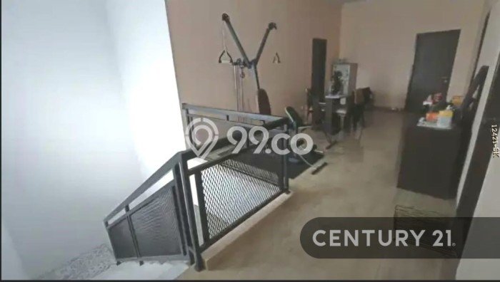 Hunian Eksklusif Dijual LT 243m2 di Ciputat, Tangerang Selatan Hunian Eksklusif Dijual LT 243m2 di Ciputat, Tangerang Selatan
