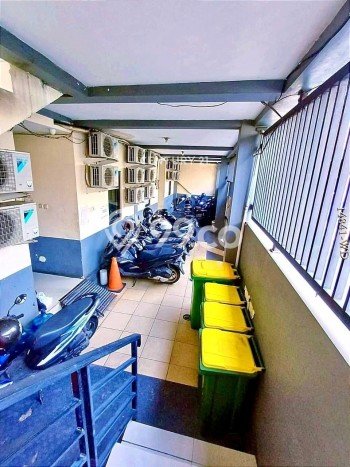 Jual Rumah Luas Elegan Dengan View Cantik di Tomang, Jakarta Barat Jual Rumah Luas Elegan Dengan View Cantik di Tomang, Jakarta Barat