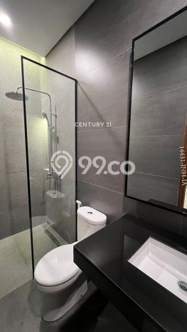 Rumah Mewah LB 280m2 Siap Pakai Desain Elegan di Pondok Indah, Jakarta Selatan Rumah Mewah LB 280m2 Siap Pakai Desain Elegan di Pondok Indah, Jakarta Selatan