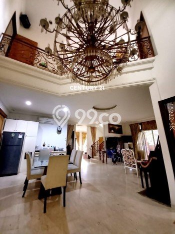 Dijual Rumah Mewah Megah Dengan View Cantik di Bintaro, Jakarta Selatan Dijual Rumah Mewah Megah Dengan View Cantik di Bintaro, Jakarta Selatan